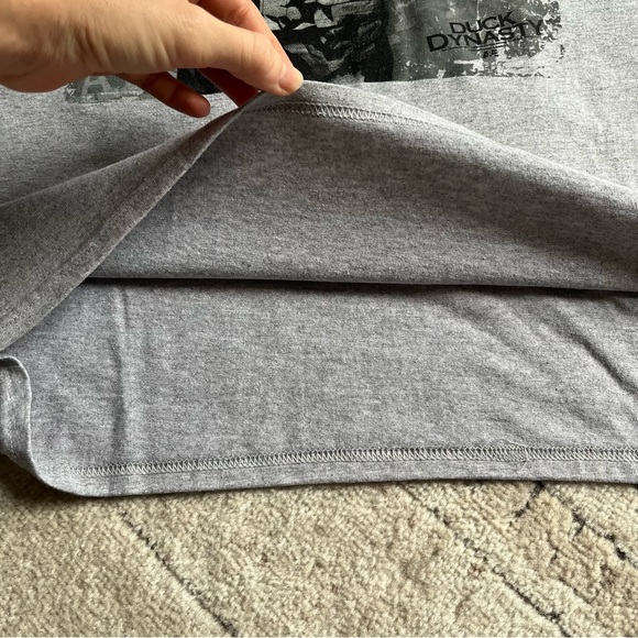 GILDAN 2XL men’s gray Duck Dynasty short sleeve Tshirt - Picture 5 of 5